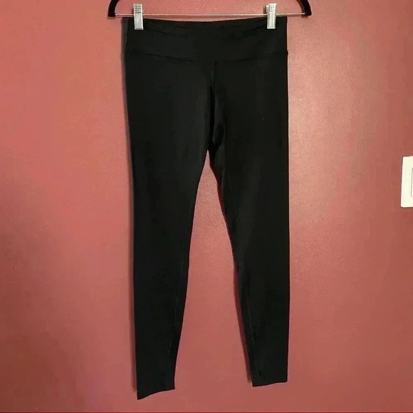 Koral Black Leggings - Picture 2 of 8